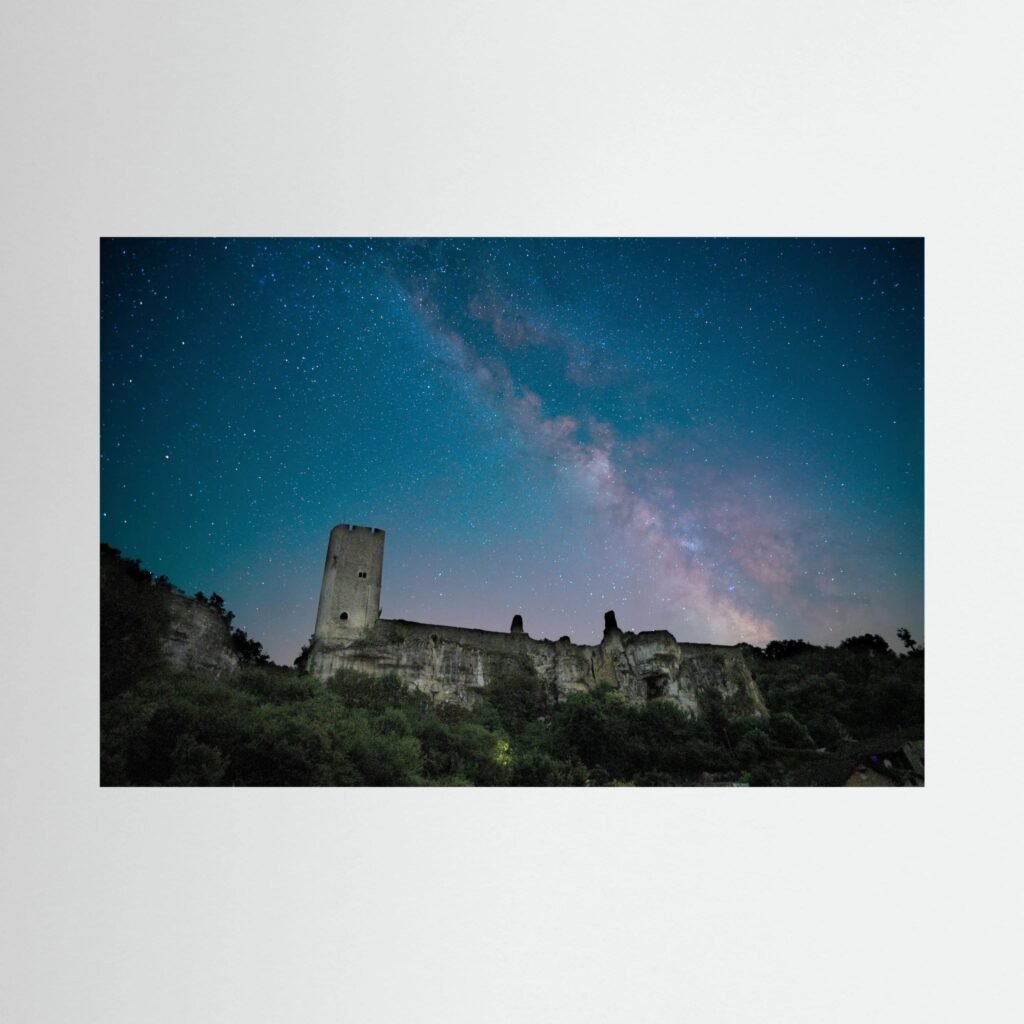 La Voie lactée au-dessus du château de Gavudun